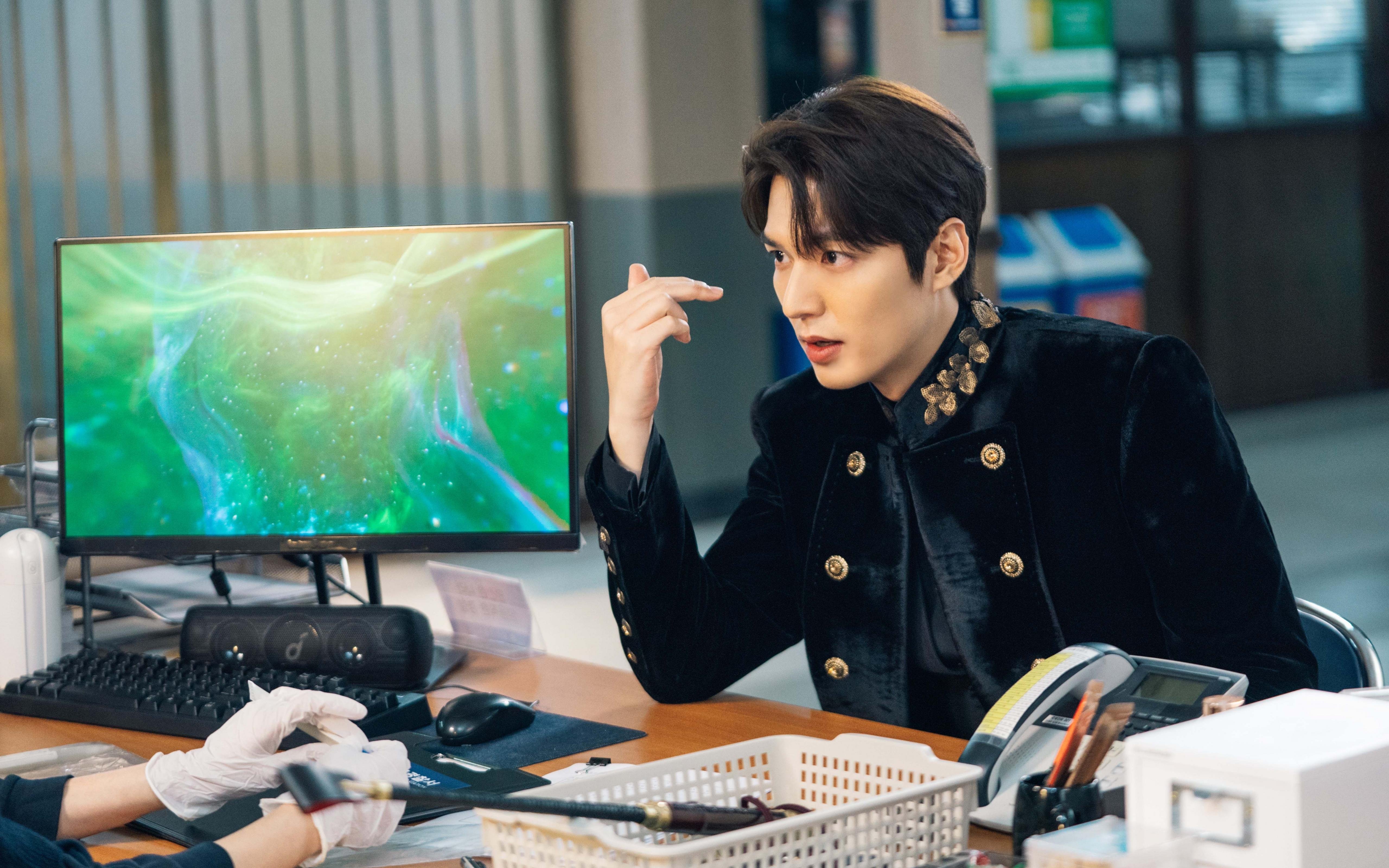 kaiyun-塞维利亚主场战平强敌，积分保持稳定，塞维利亚争冠