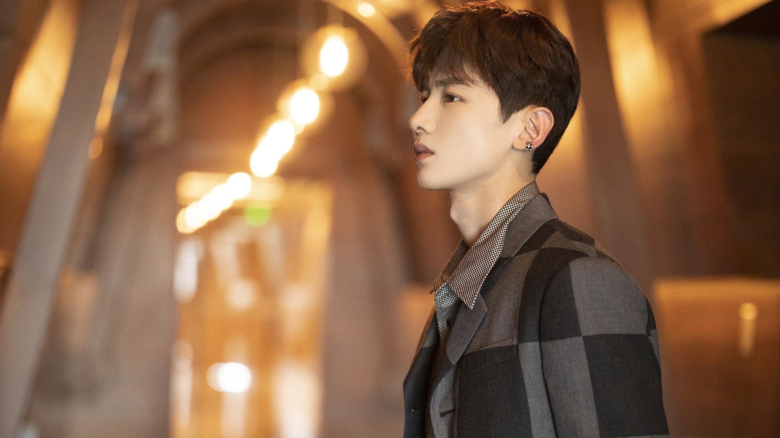 kaiyun体育综合-史密斯决赛全程保持领先优势，史密斯赛道