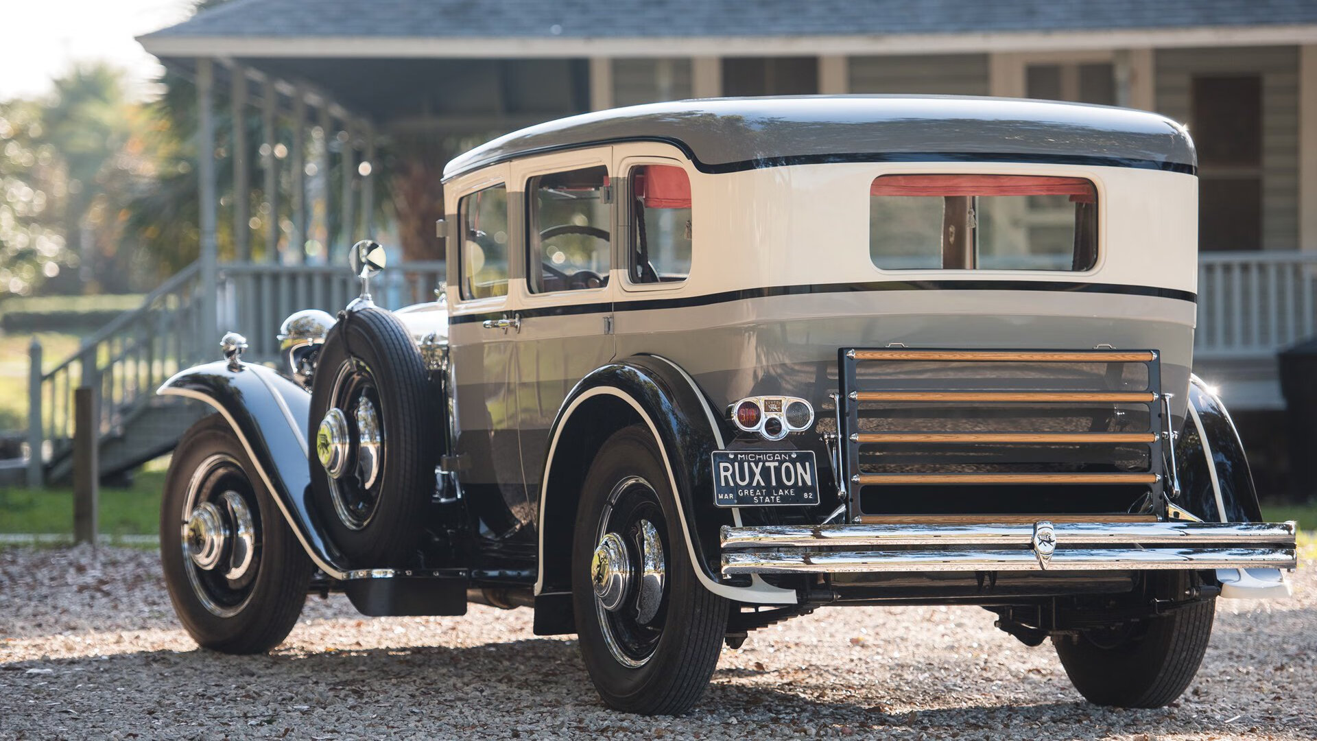 数字化足球裁判系统提升赛事公正性,行业标准逐步建立,数字智能足球